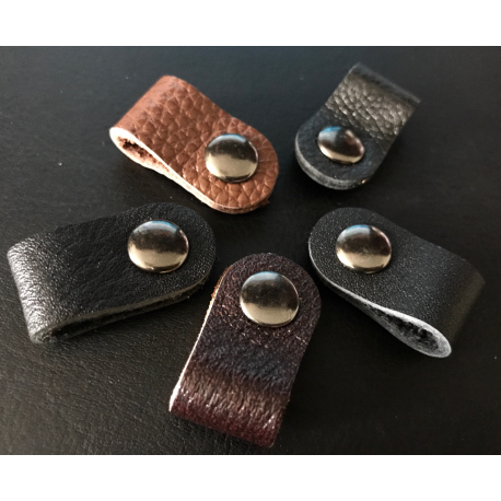 Plain Leather Cable Organiser (Button Fastening)